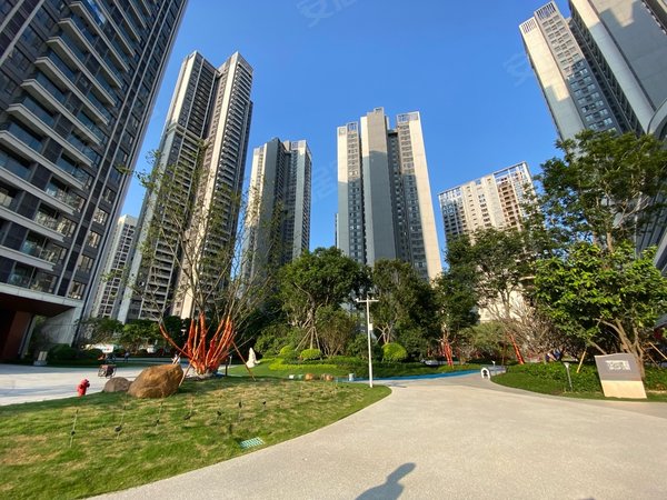 广州南沙黄阁中国铁建海语熙岸海语熙岸 精装四房 配置齐全 环境好 近