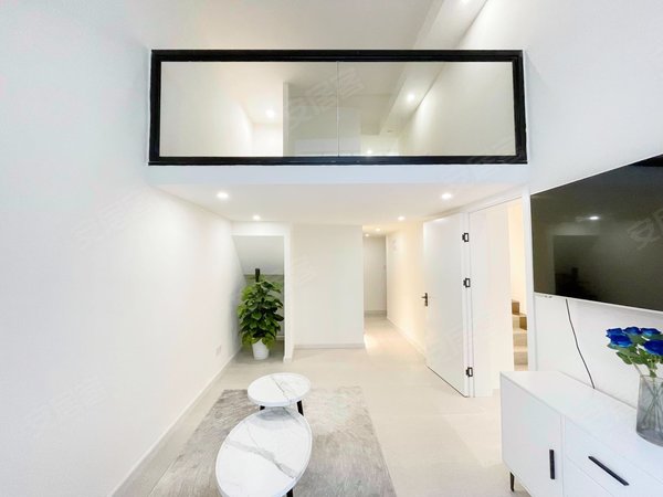 上海长宁动物园温莎公寓精装全配四房,室内泳池健身会所,近包玉刚学校