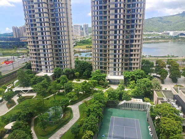 珠海横琴横琴口岸中海名钻中海名钻花园精装修128平3房2厅2卫家电家具