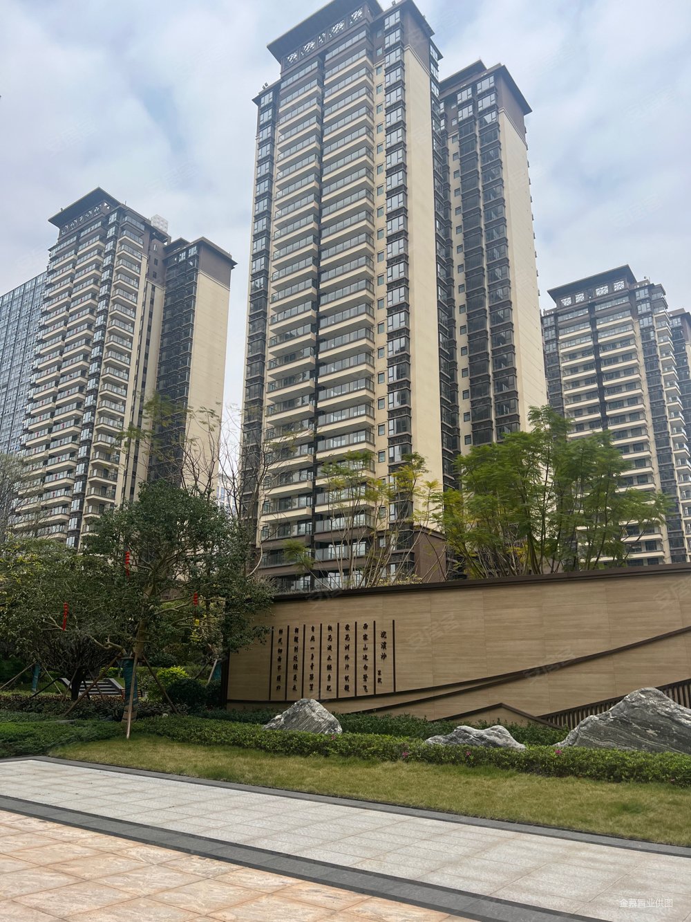 可随时看房,威宁青运村北区二手房,165万,4室2厅,2卫,125平米-南宁