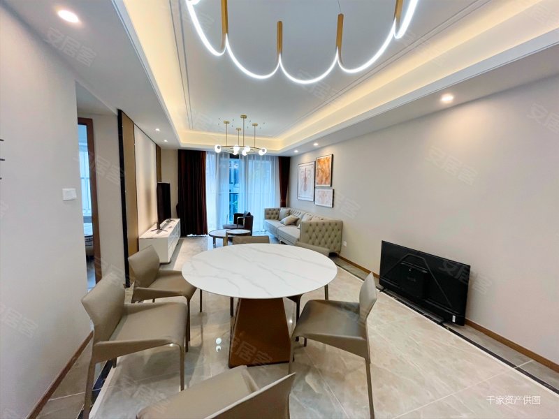 金牛降至102w白鸽岛尚精装套三带电梯