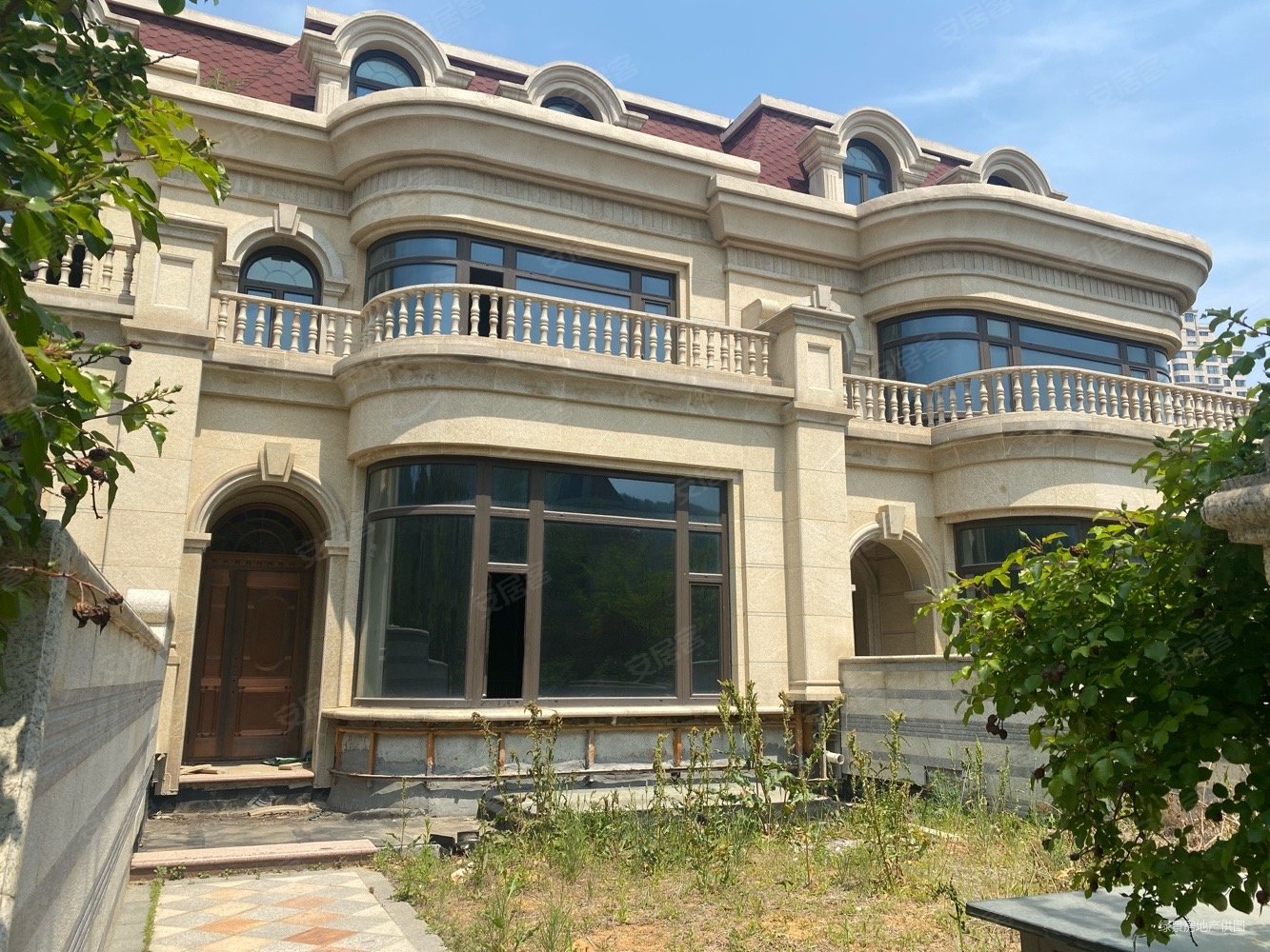 明秀山庄二期独栋别墅前后千平大院等您来选设计装修豪华,明秀庄园