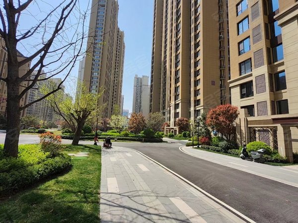 西安雁塔电视塔钻石半岛直租曲江池西地铁 金地广场 大唐芙蓉园 芙蓉