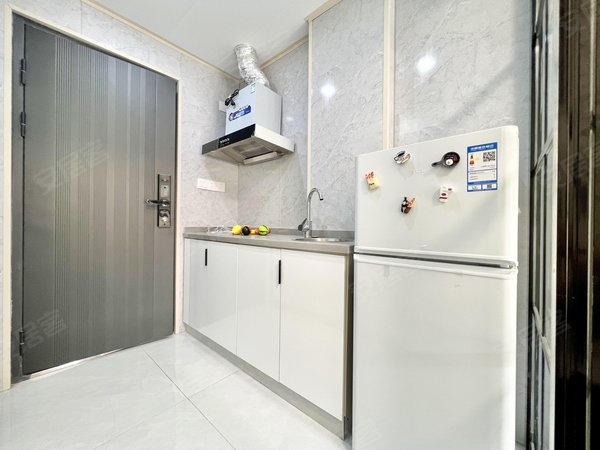 金华浦江县市中心中山南路2-14号楼公寓出租，无中介废，交通便刺，拎包入住，设备齐全，免费停车。出租房源真实图片