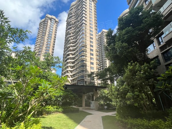 珠海横琴横琴口岸华发首府华发首府,家私家电齐全,拎包入住出租房源