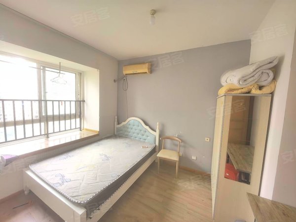 【多图】昆山颐景园,周市新镇租房,无费用房东出租颐景园单间朝南有