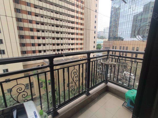 【多图】万科红(四期),百鸽笼租房,万科红精装3房,百鸽笼地铁口,车位