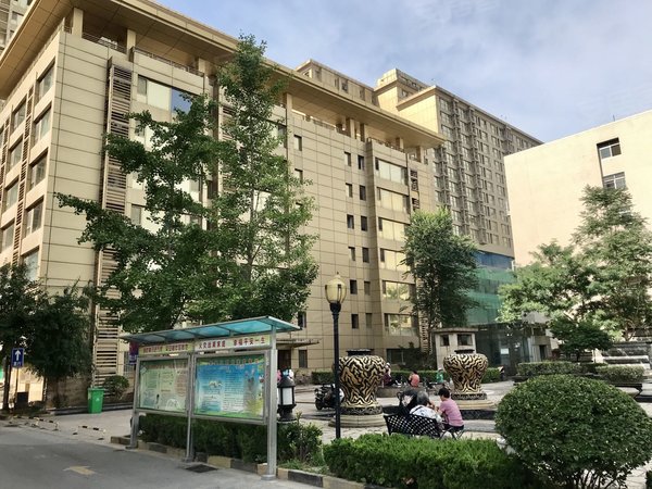 济南历下和平路诚基中心(1-25号,a18,a20)两户主卧无中费采光好押一付