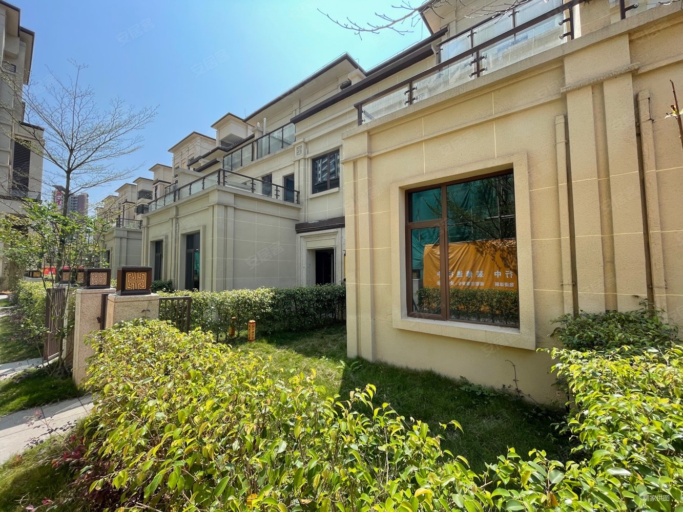 真实在售业主亏到想哭高铁北站别墅领地兰台府随时看房