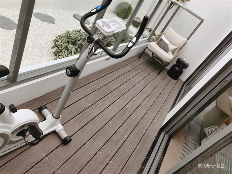 虹运驿府3室2厅2卫123.9㎡南北178万