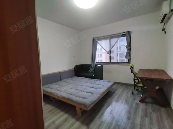 悦豪庭洋房南北通透户型采光刺眼大客厅领包入住,吴江租房-苏州58安居