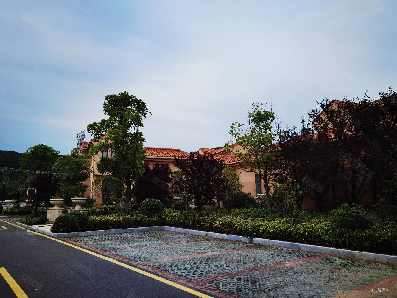 龙玺太湖湾(别墅)2室2厅2卫94㎡南195万