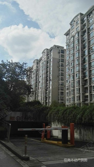 奥塞花园1室1厅1卫53.97㎡南北435万