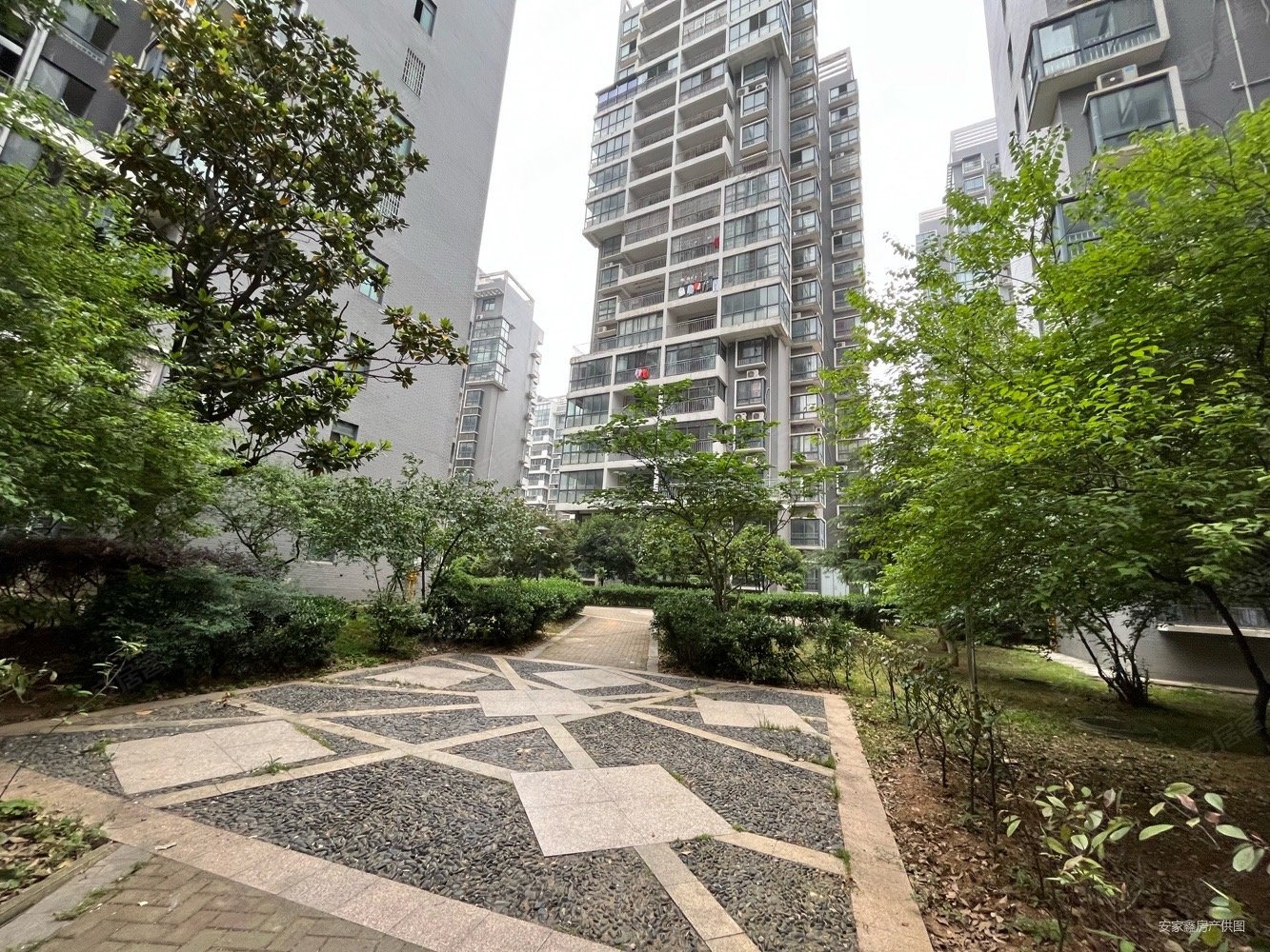 阳逻莱茵城3当装修拎包入住售价52万证满两年