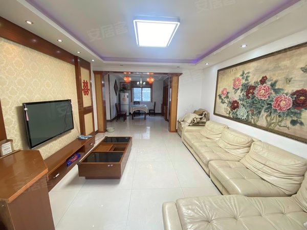 【多图】金运花园,木渎租房,金运花园3室2厅2卫精装出租里面停车方便