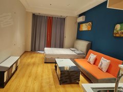 日照东港新市区金汇时代广场精装一室一厅一卫，拎包入住月租950看好可议出租房源真实图片