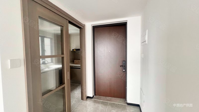 朝南 高楼层视野无遮挡 双卫小三居 停车方便,信达珺悦蓝庭二手房,89