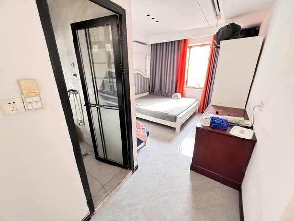 金华东阳东阳市中心新光天地(一期)烧煤气好乐多广场 星光汇对面附近两室一厅两卫带  投影仪出租房源真实图片