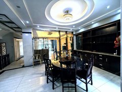 深圳龙岗龙岗中心城公园大地别墅出租家私电齐全钥匙在手欢迎电出租房源真实图片