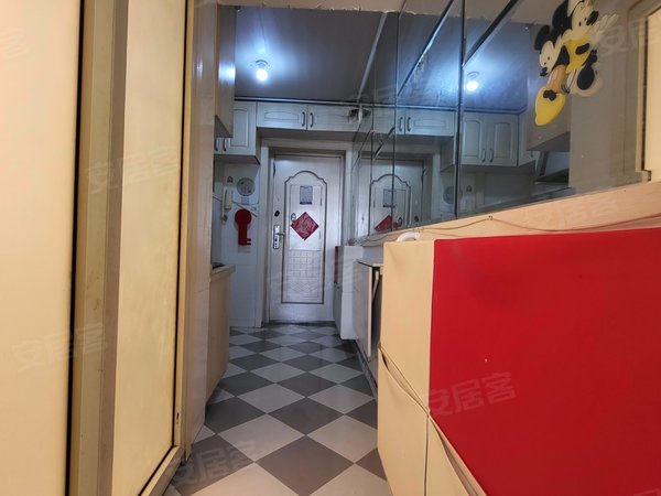 上海浦东塘桥南泉公寓近蓝村路地铁站 娱乐休闲 南北通 适宜一家人