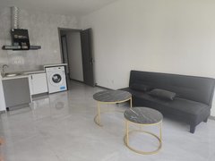 启东启东城区医院城区医院锦瑞花园靠近北门，精装修拎包入住看房方便，全天采光出租房源真实图片