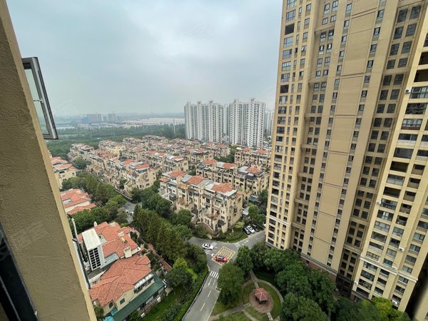 苏州太仓娄东景瑞荣御蓝湾景瑞荣御蓝湾63a2302出租房源真实图片
