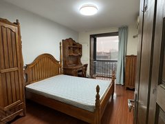 北京大兴亦庄首月七折，新康家园大卧室，近亦庄，大族，室友干净可月付出租房源真实图片