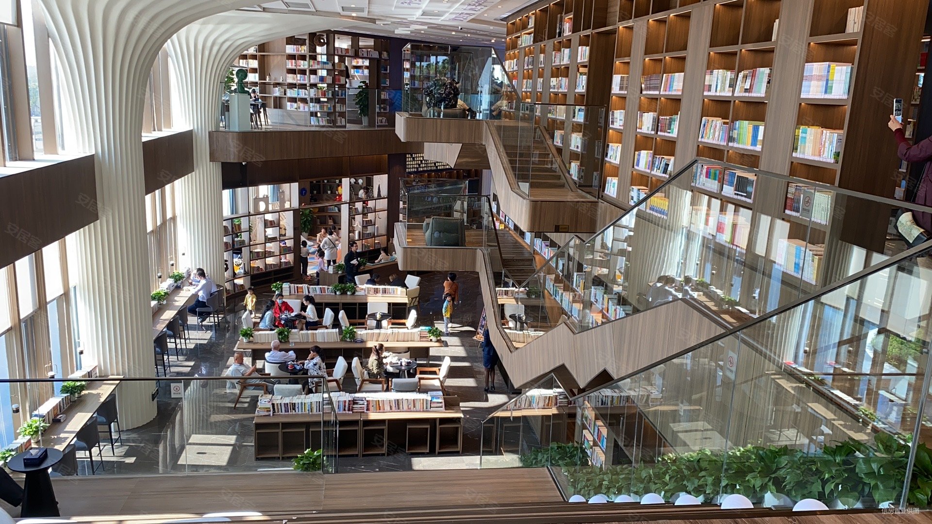 教育地产教育板块!6字头特价自带巴川学校12年学位