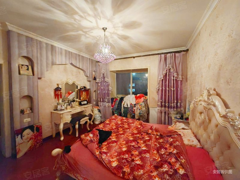 金华园南园b区 交通便利 双卫生间 带电梯 精装好房 近医院