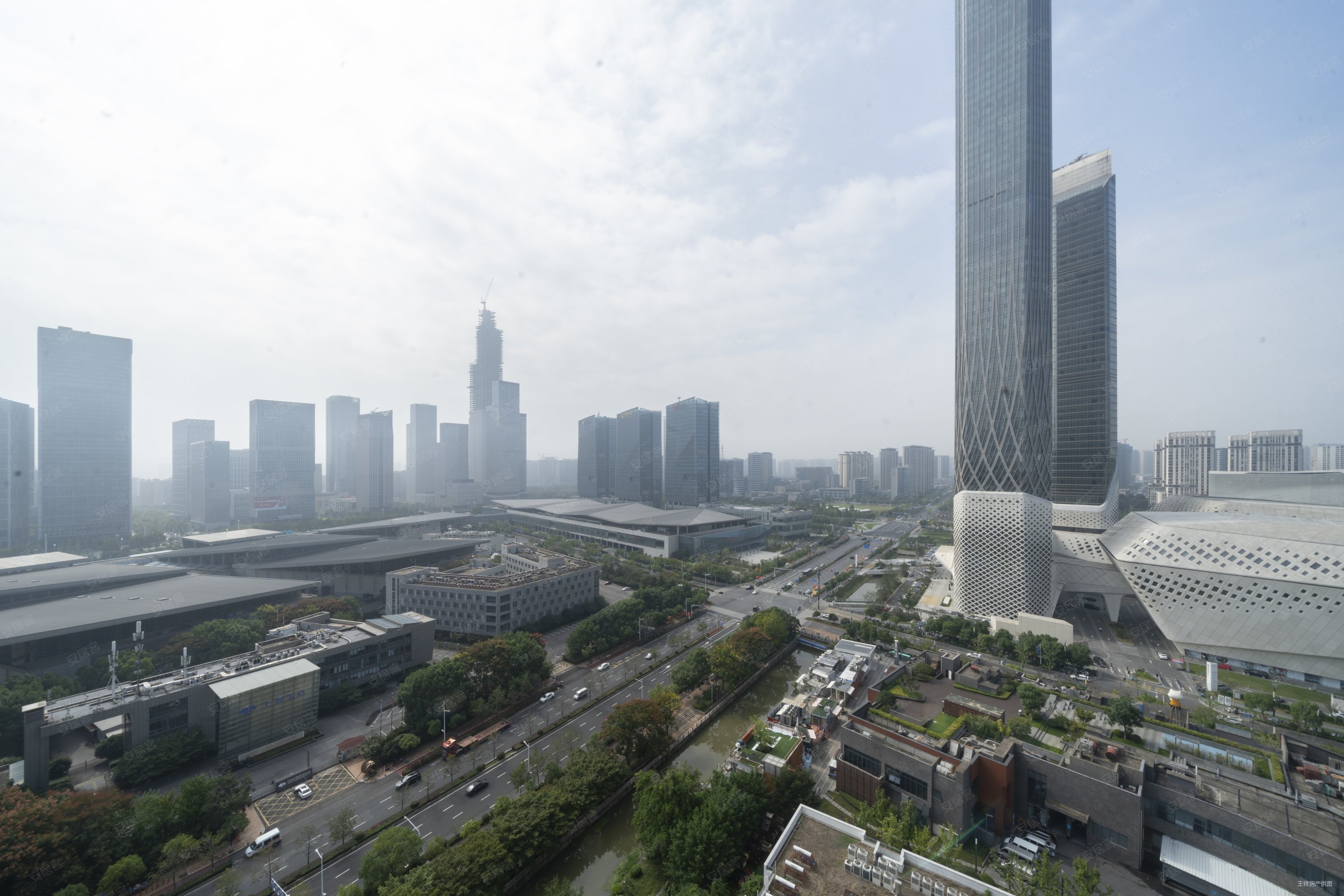 南京房产网>南京二手房>建邺二手房>奥体二手房>仁恒江湾城和苑>