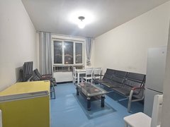 阿拉尔幸福路国际商贸城汇嘉旁 两室 拎包入住 商圈配套成熟  出门便利出租房源真实图片