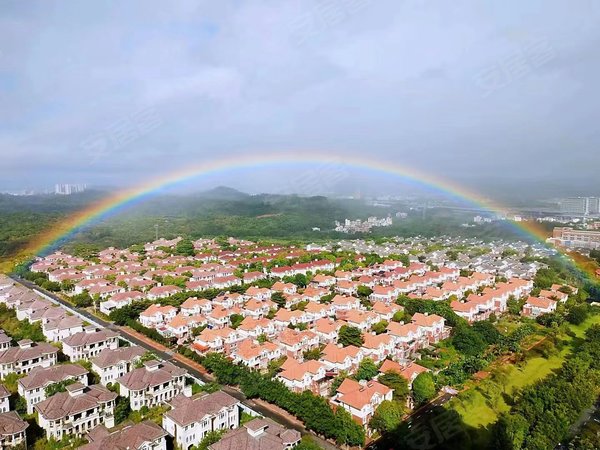 广州从化太平镇东方夏湾拿花园视野开阔 4室2厅3卫 南北通透 精装修
