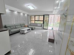 郴州北湖燕泉广场北湖区政府旁亿枫翠城精装修保养好，四房两厅，带家具家电出租房源真实图片