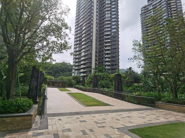 珠海横琴湾仔华发峰景湾湾仔口岸  华发峰景湾  高层三房 配置齐全