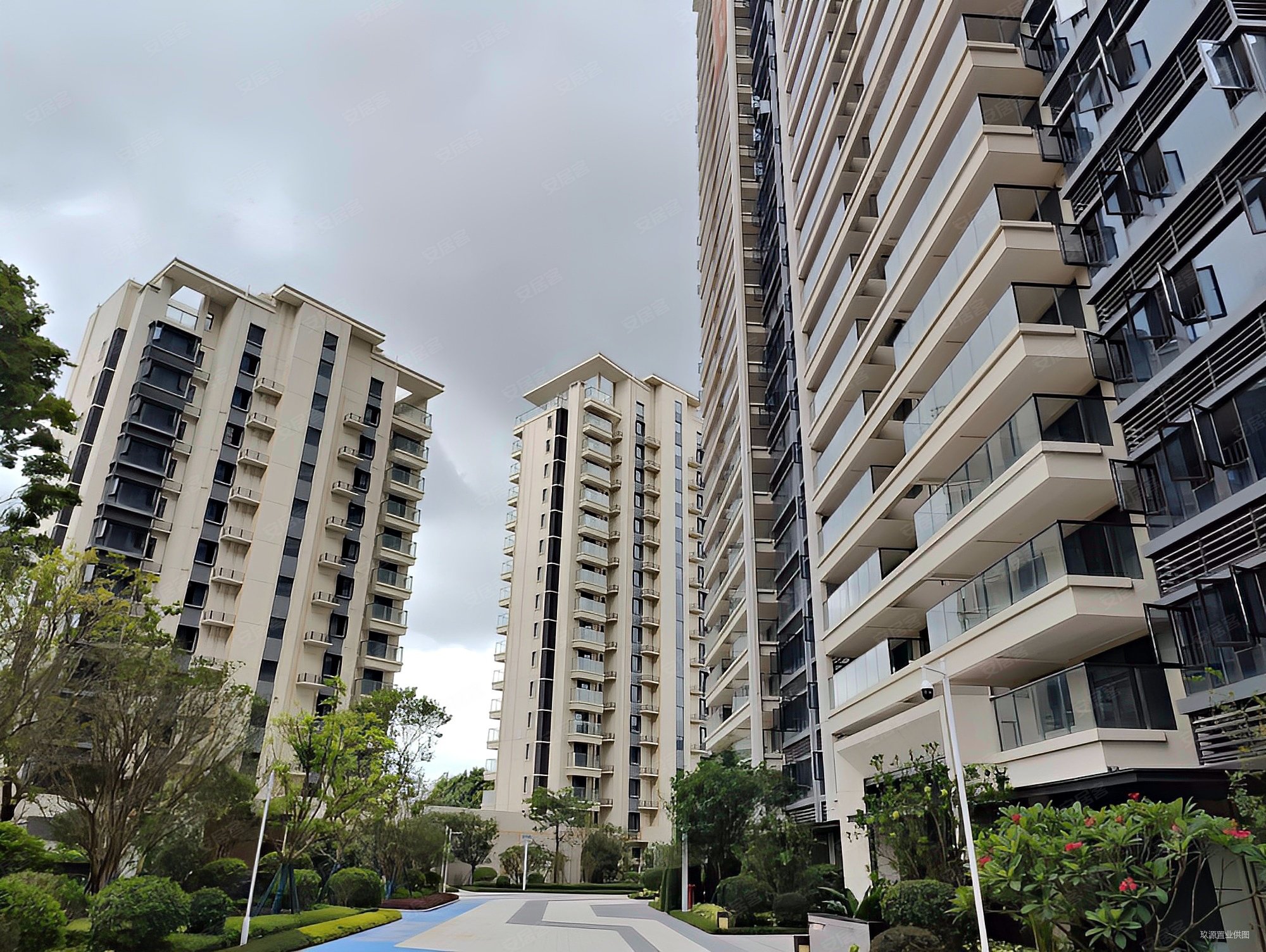 星海银沙单价9字头带电梯出行方便正规商品房临地铁