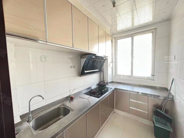 青岛即墨北安永信新都花园新都花园 精装好楼层 房子干净温馨 拎包住