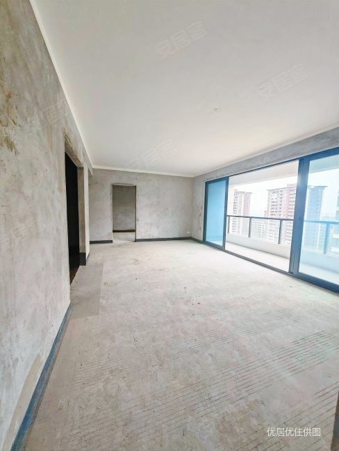 (荐)御湖新区小洋楼,横厅大阳台正看御湖水景,送产权车位