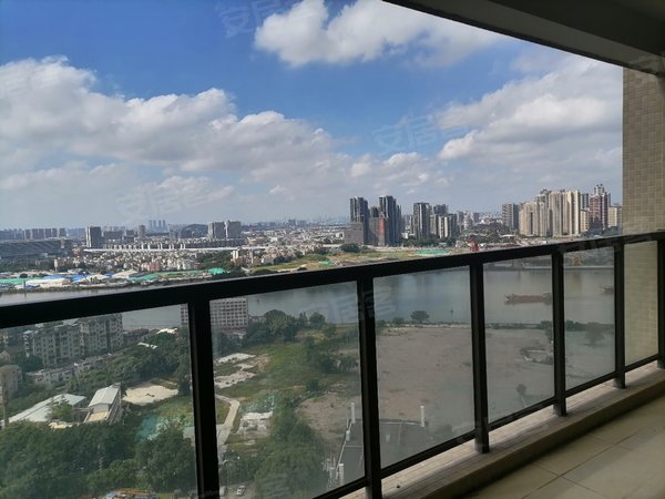 广州海珠工业大道北绿地越秀海玥绿地越秀海玥 南向望江三房 全新没住