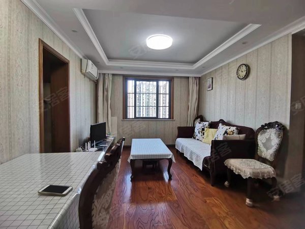 上海松江泗泾新凯城玉兰苑九号线佘山地铁站旁 配套成熟 精装两房稀有