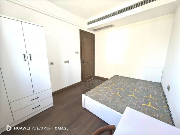 徐州云龙九七医院红星云龙金茂悦实价云龙万达升辉家居爱琴海购物月付地铁一号线金茂悦精装出租房源真实图片