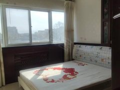 固原原州新时代购物中心吉缘小区4楼，三室两厅一卫，带家具，房子干净利落，拎包入住出租房源真实图片