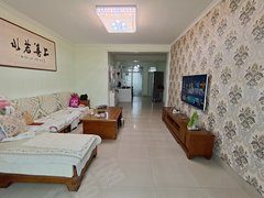 昌乐昌乐城区体育公园二中一墙之隔!两室!看房方便!家电家具齐全!拎包入住!出租房源真实图片