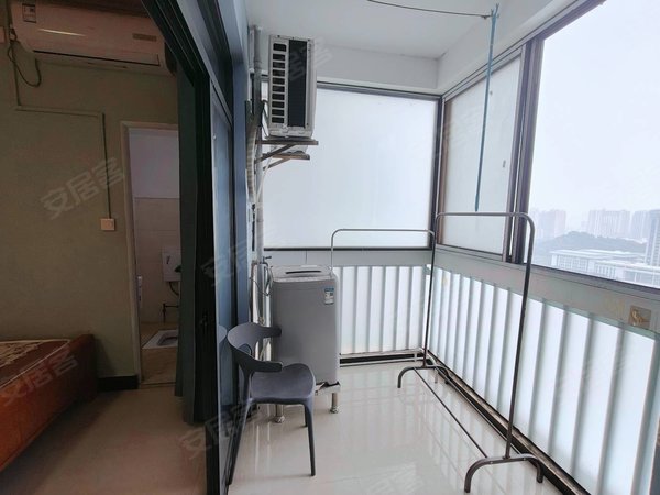 南宁青秀仙葫武警水电第一总队仙葫高层住宅可短租 仙葫警察学院 武警住宅 电梯 独立阳台单间 厨卧分离出租房源真实图片