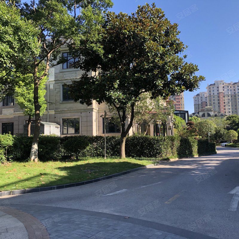 华钜御庭二期别墅外郊环之间