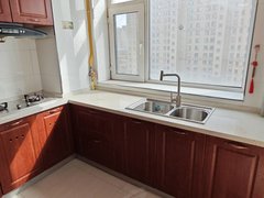 蓝色港湾三期一室一厅一厨一卫精装拎包入住红星美凯龙香江家居