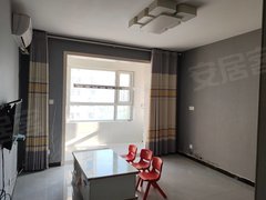 御龙湾两室拎包入住家具家电齐全