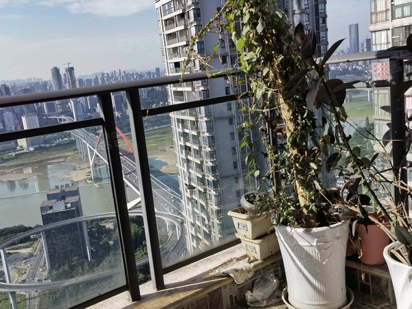 重庆南岸铜元局融侨半岛香弥山1号南坪上海城融侨金辉广场旁精装大