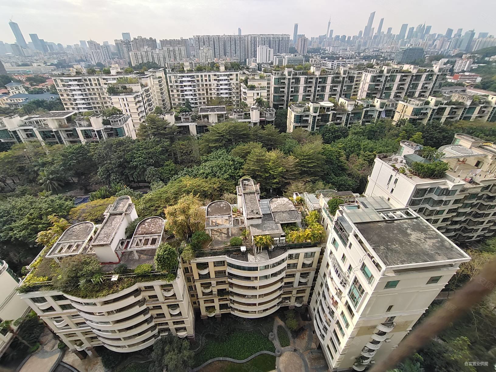 汇景新城棕榈园中间楼层近医院车位充足精装好房板楼