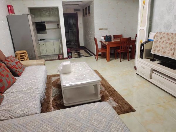 重庆潼南潼南城区国防大厦江北国防大厦三房精装修 出行方便出租房源