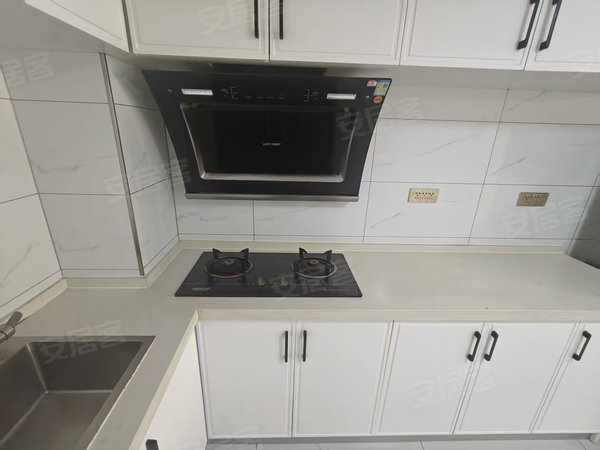 长春朝阳前进广场康达小区康达小区 押一付一可短租 拎包入住 交通便捷 附近还有房源出租房源真实图片